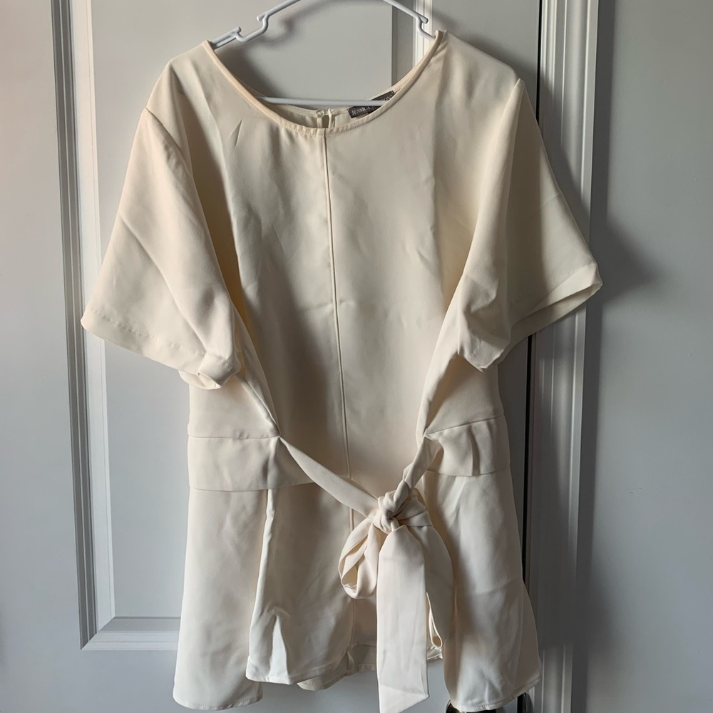 Dress shirt with waist tie size 26 woman’s